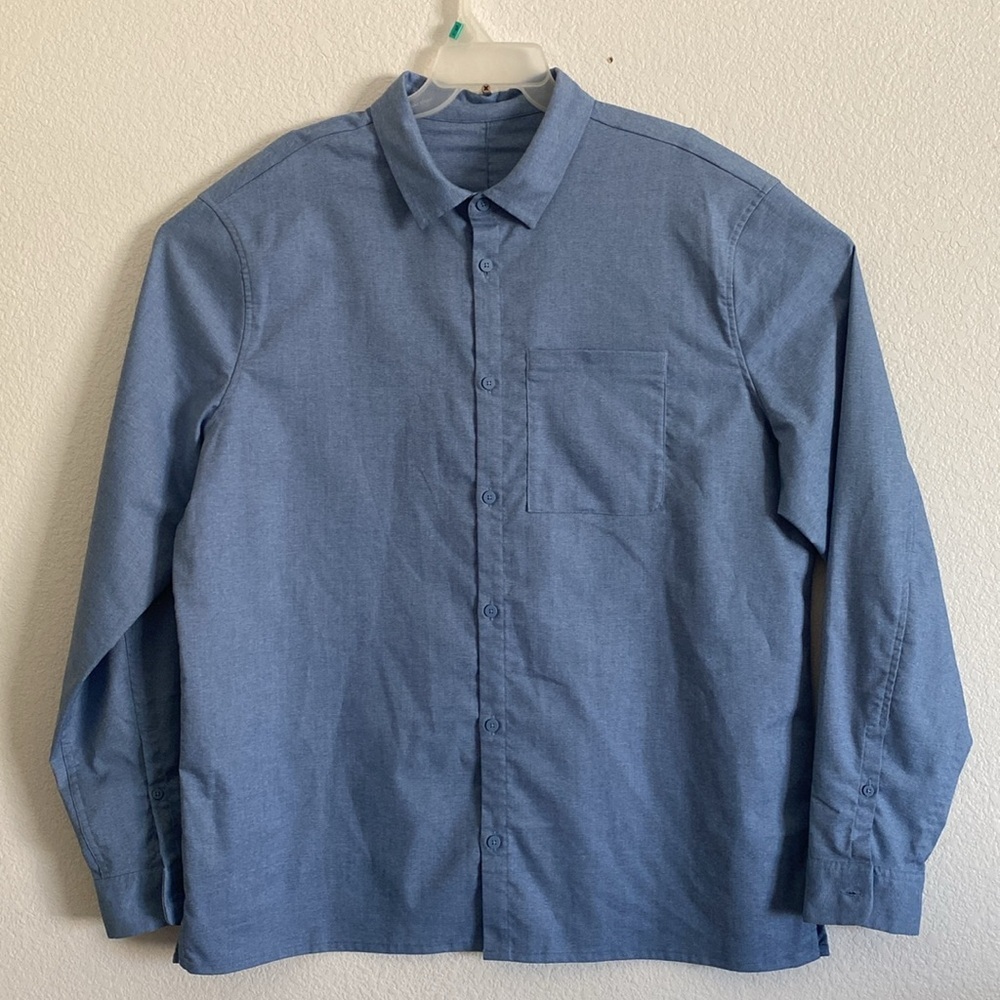 LULULEMON Men’s Blue Shirt